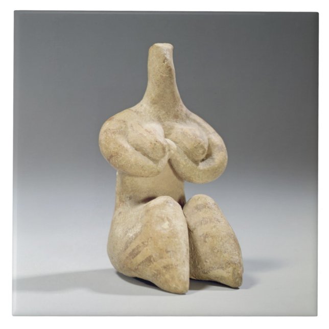 Weibliche Figürchen in der Halaf Art, c.4500 BC Fliese (Vorderseite)