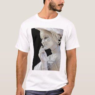 Weibliche Mimik auf Straßenecke T-Shirt