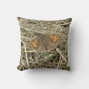 Weibliche Wiese Brown Butterfly Kissen