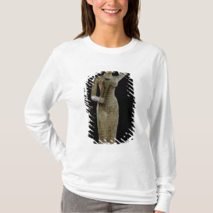 Weiblicher Träger der Angebote, die ein Wasser T-Shirt