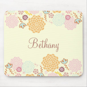 Weibliches extravagantes modernes mit mousepad