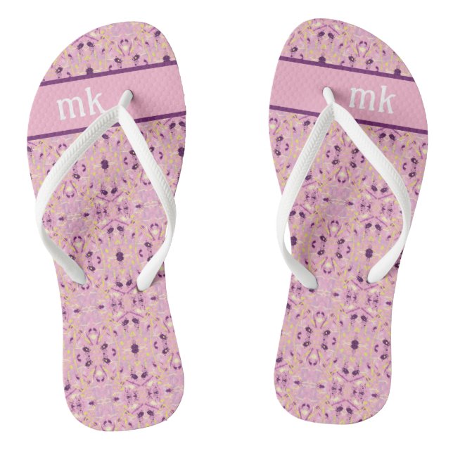 Weich rosa Monogramm-Pair von Flip Flops (Fußbett)