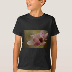 Weich rosa Träume blühen Sticker T-Shirt