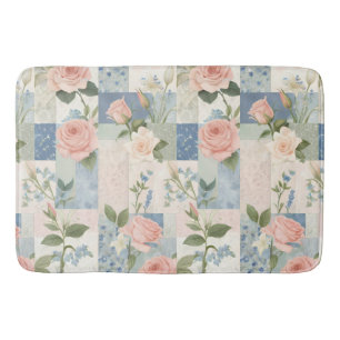 Weich zartes, blumenrosa und blaues Patchwork Badematte