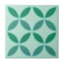 Weiche aquamarine und grüne Blume oder Blütenblätt