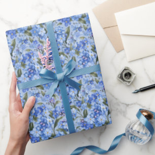 Weiche blaue Vergissmeinnicht-Blüten Geschenkpapier