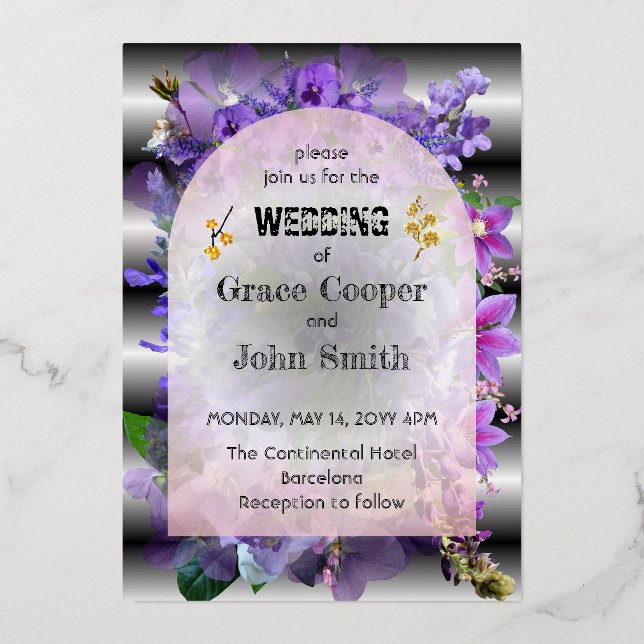 Weiche, lila Blüte mit schwarz-weißem Hintergrund Folieneinladung (Vorderseite)