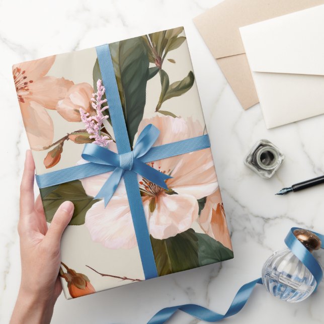 Weiche Pfirsichblüten Elfenbein Blumenmuster Geschenkpapier (Schenken)