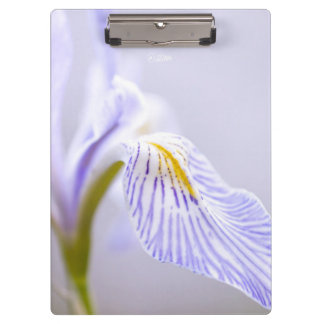 Weiche wilde Iris Klemmbrett