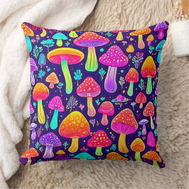Weicher Nebel: Cartoon-Pilz-Patch Kissen