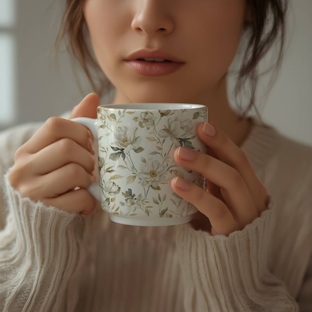 Weiches Aquarell Weißes Blumenmuster Kaffeetasse (Von Creator hochgeladen)