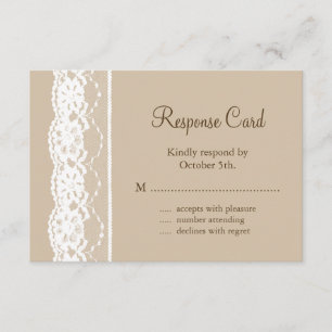 Weiches Beige und Vintage-Spitze RSVP Karte
