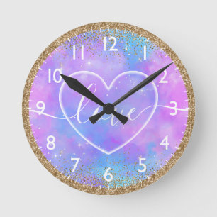 Weiches Herz auf pastellfarbenem Ombre-Liebesgradi Runde Wanduhr