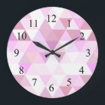Weiches rosa geometrisches Dreieck-Muster Große Wanduhr<br><div class="desc">Weiche rosa geometrische Dreieck Muster Uhr,  ideal für Jugendliche Schlafzimmer oder Schlafsaal!</div>