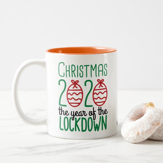 Weihnachten 2020 | Das Jahr der Abschaltsonne Zweifarbige Tasse (Mit Donut)