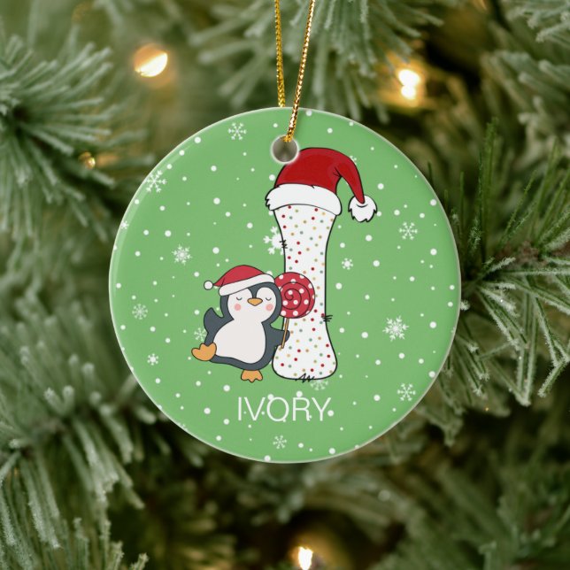 Weihnachten Alphabet I Weihnachtsmannmütze Pinguin Keramik Ornament (Baum)