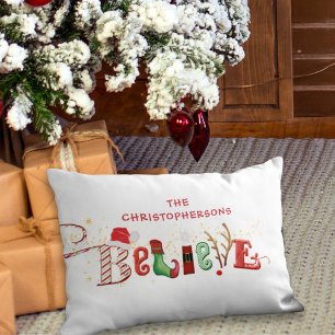 Weihnachten BELIEVE Familie Name Nostalgische Symb Lendenkissen