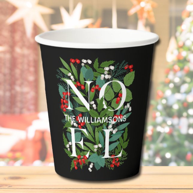 WEIHNACHTEN Berries Greenery Personalisiert Black Pappbecher (Von Creator hochgeladen)