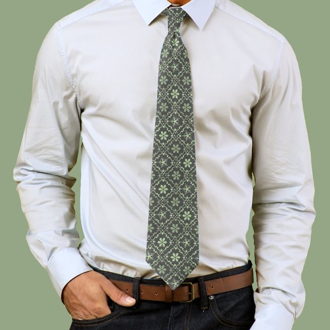 Weihnachten Einfache Schneeflocke Winter Grün Must Krawatte (Green snowflake pattern mens neck tie. )