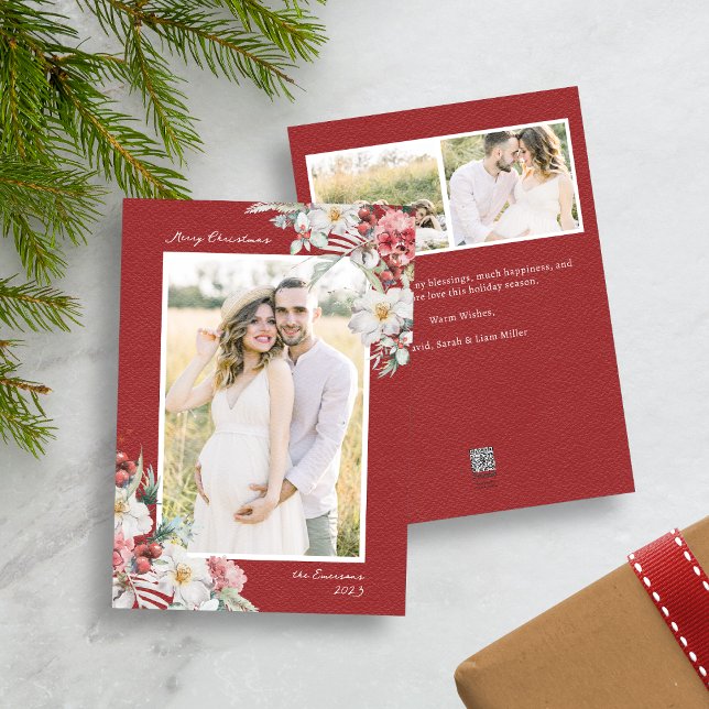 Weihnachten Elegante Foto Collage Urlaubskarte (Red Merry Christmas Photo Collage Holiday Card with Elegant Watercolor Botanical Florals Berries)