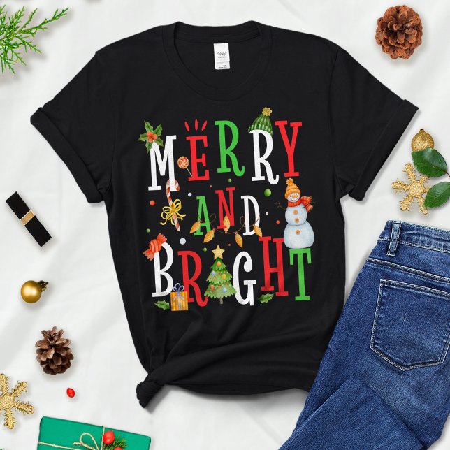 Weihnachten, Feiertag, Fröhlich und hell T-Shirt (Von Creator hochgeladen)
