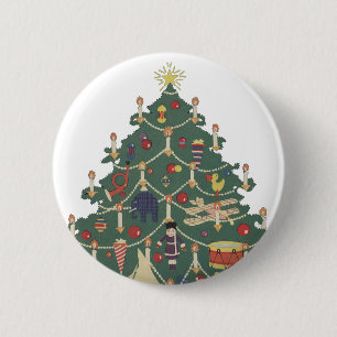 Weihnachten im alten Stil: Kinder um einen geschmü Button
