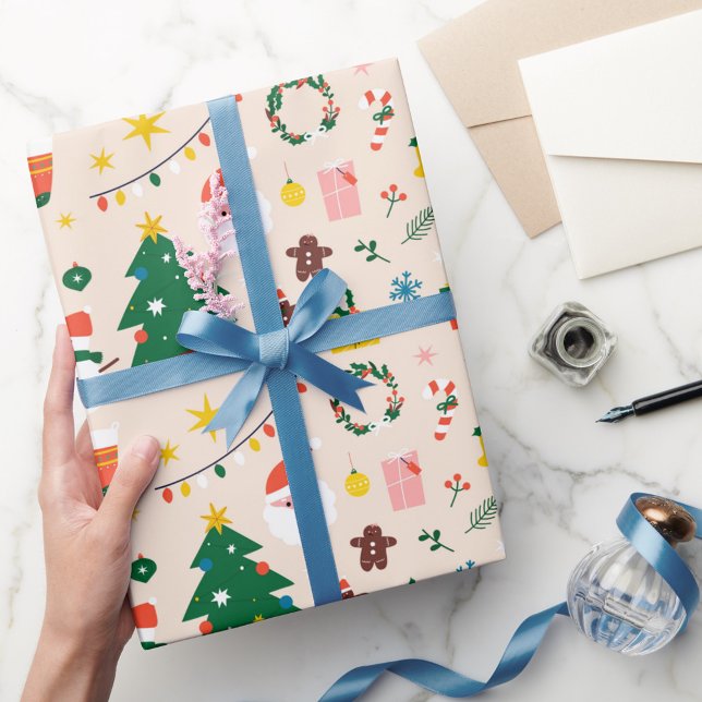 Weihnachten im farbigen Weihnachten Geschenkpapier (Von Creator hochgeladen)