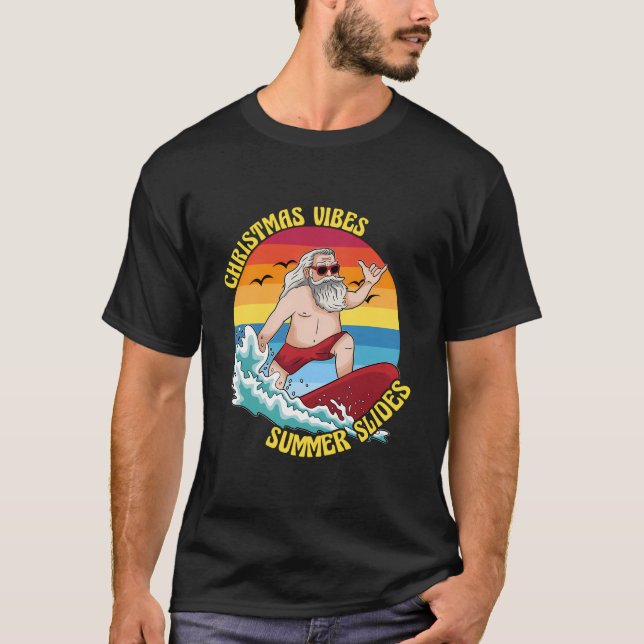 Weihnachten im Juli Surfen Weihnachtsmann T-Shirt (Vorderseite)