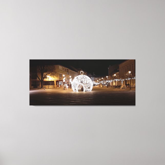 Weihnachten im Zentrum von Esztergom Ungarn. Leinwanddruck (Vorderseite)