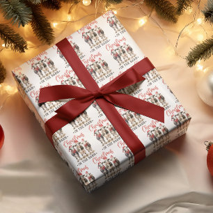 Weihnachten in der Stallkühe mit Weihnachtsmannmüt Geschenkpapier
