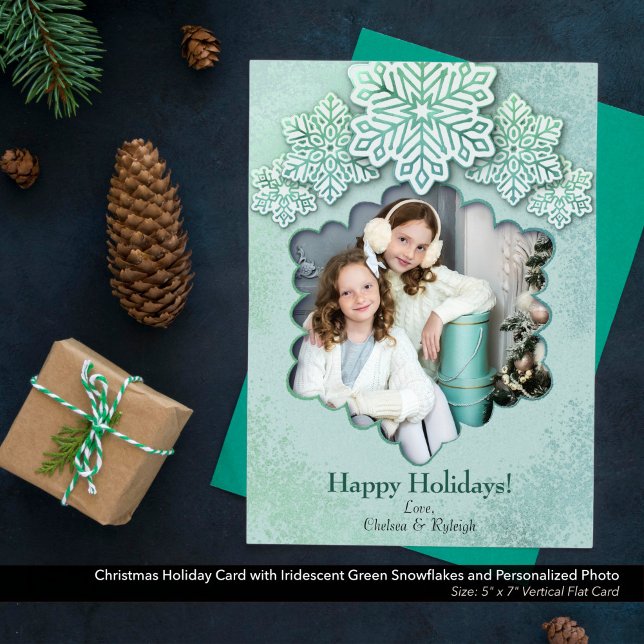 Weihnachten Iridestische Grüne Schneeflocke Foto U (Christmas Holiday Card with Iridescent Winter Green Snowflakes & Personalized Photo-5"x7" Flat Card)