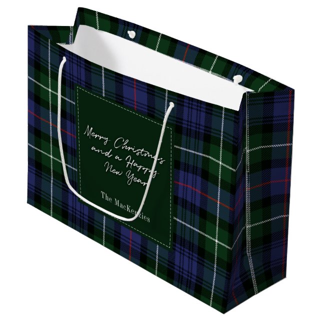 Weihnachten Kariert Urlaub Clan MacKenzie Tartan Große Geschenktüte (Vorderseite Schrägansicht)