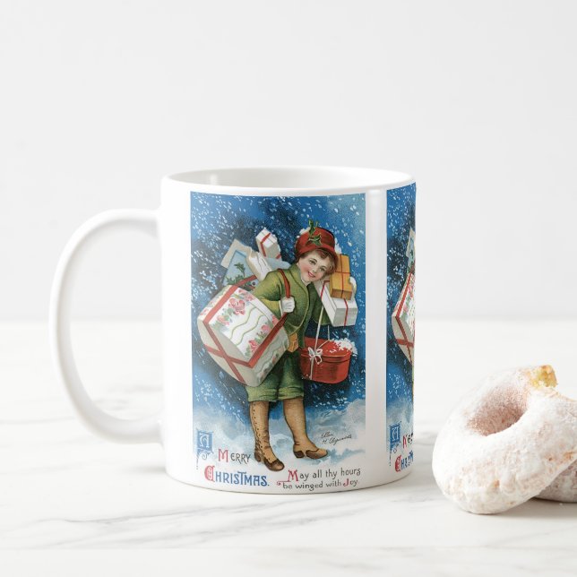 Weihnachten, Mädchen mit Geschenken im Winter Schn Kaffeetasse (Mit Donut)