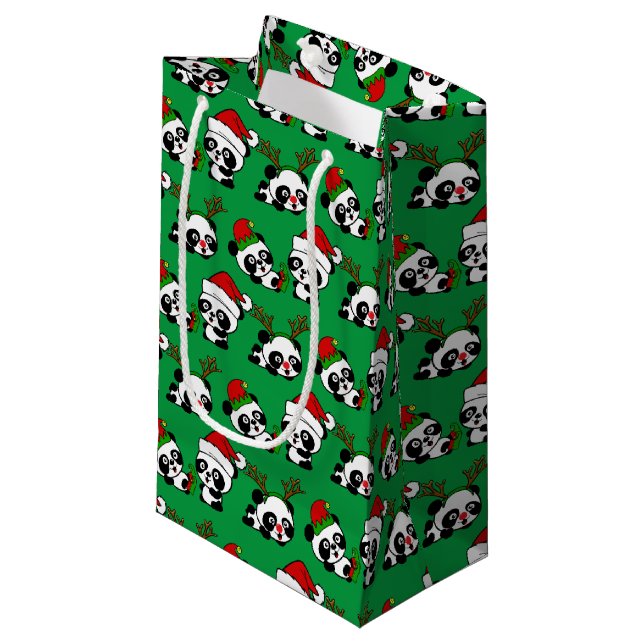 Weihnachten Pandas Kleine Geschenktüte (Vorderseite Schrägansicht)