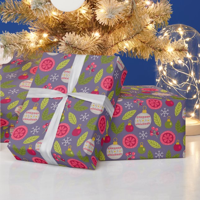 Weihnachten Pink Green Bauble Muster Geschenkpapier (Feiertage)