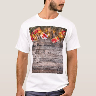 Weihnachten rustikaler Hintergrund, Holzplanken. T-Shirt