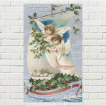 Weihnachten, Viktorianische Engel im Segelboot Rechteckiger Aufkleber<br><div class="desc">Vintage Abbildung Viktorianische religiöse Weihnachtsgestaltung mit zwei Engeln mit Flügeln schwimmen und halten einen Weihnachtsbaum. Diese Engelkirschen liegen auf dem Segel eines Segelbootes,  das mit heiligen Blätter und roten Beeren dekoriert ist und auf dem Ozean oder dem Meer segelt.</div>