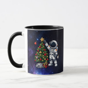 Weihnachts-Astronaut schmückt einen Mondbaum Tasse