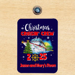 Weihnachts-Cruisin-Crew Custom Ship Magnet<br><div class="desc">Dieses Design kann in dem Bereich personalisiert werden, der durch das Ändern des Fotos und/oder Textes zur Verfügung gestellt wird. Sie können auch angepasst werden, indem Sie auf Vorlage personalisieren klicken und dann auf die Schaltfläche klicken, um weitere Optionen anzupassen, um die Hintergrundfarbe zu löschen oder zu ändern, Text hinzuzufügen,...</div>