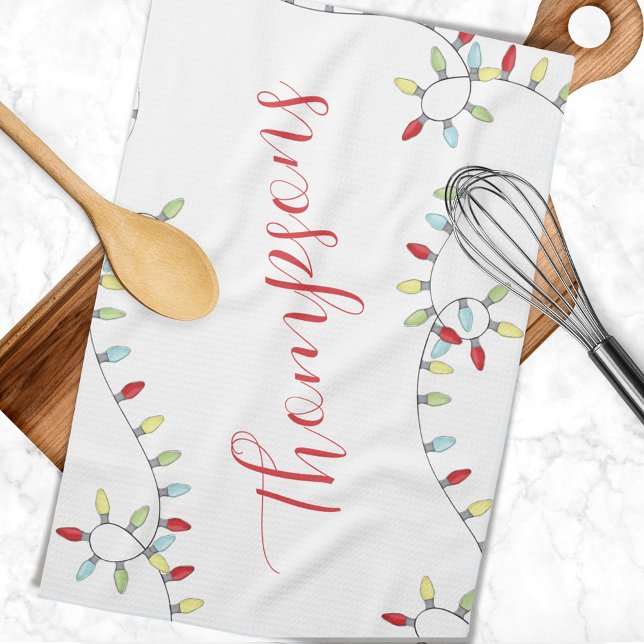 Weihnachts Custom Family Name String Lichter Geschirrtuch (Whimsical colorful Christmas string light kitchen towel)