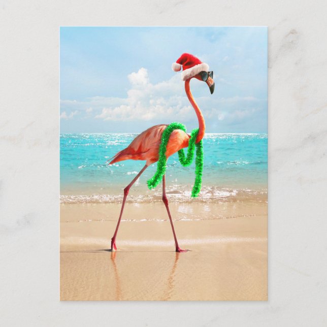 Weihnachts-Flamingo am Strand Einladungspostkarte (Vorderseite)