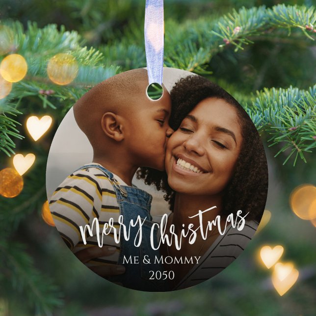 Weihnachts Foto Grüne Schneeflocken Custom Keramik Ornament (Merry Christmas holiday photo ornament with stylish calligraphy script.)