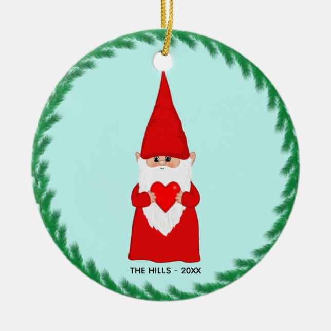 Weihnachts-Gnome Holen eines Herzens auf Light Blu Keramik Ornament (Vorne)