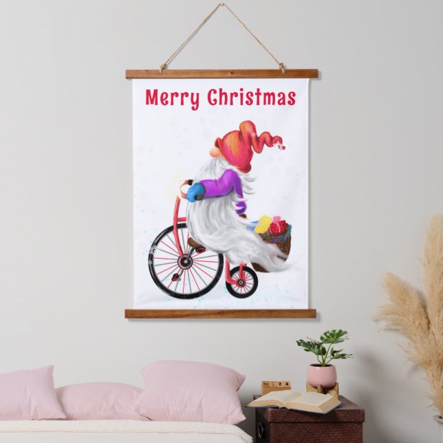 Weihnachts-Gnome mit Bike und Geschenk Wandteppich Mit Holzrahmen (Schlafzimmer)