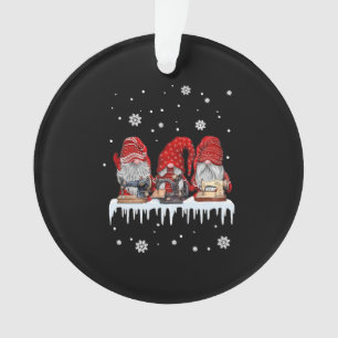 Weihnachts-Gnome Shirt Rote Nomenklatur Nähmaschin Ornament