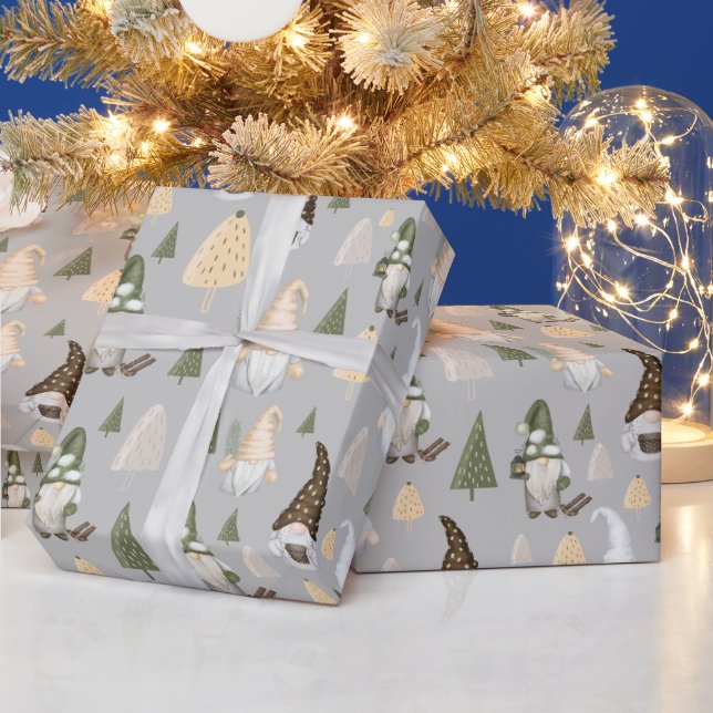 Weihnachts-Gnome Winter Grau Geschenkpapier (Feiertage)