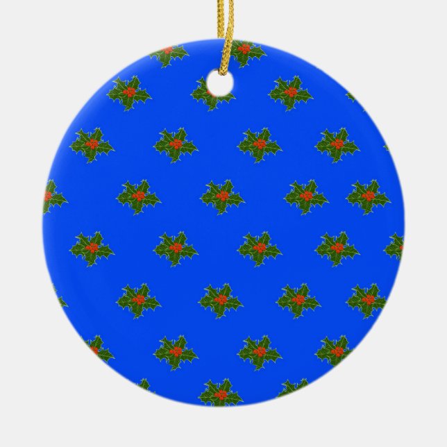 Weihnachts-Holly-Dekorationsmuster auf blau Keramik Ornament (Vorne)