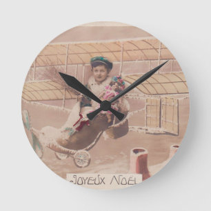 Weihnachts-Junge fliegen Fantasie Runde Wanduhr