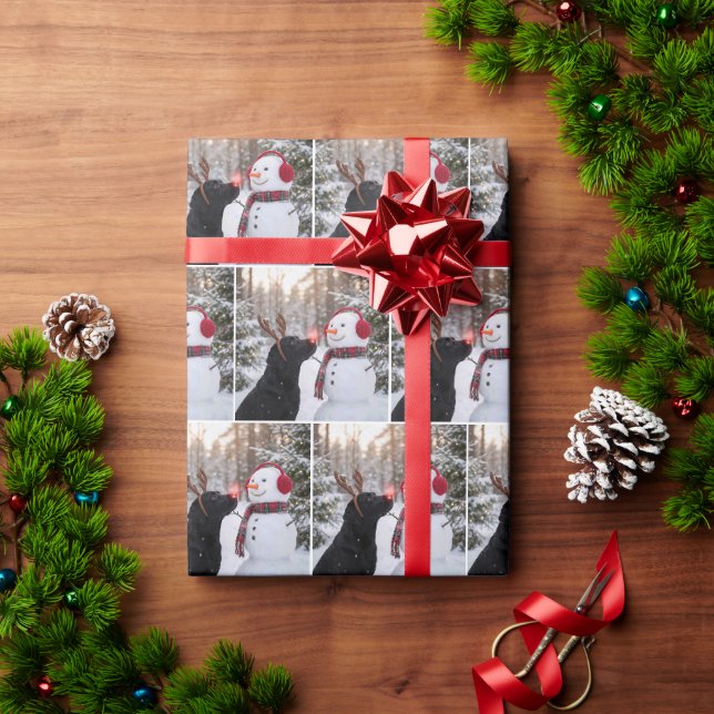 Weihnachts-Labrador Retriever mit Schneemann Geschenkpapier (Feiertagsgeschenk)