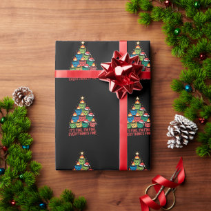 Weihnachts-Müllcontainer-Feuerbaum Es ist in Ordnu Geschenkpapier